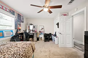 109 W 11th St, Irving, TX 75060 - Photo 17
