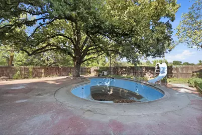 109 W 11th Street, Irving, TX 75060 - Photo 25