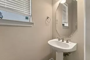 4330 Holland Ave, Dallas, TX 75219 - Photo 15