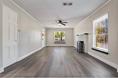 705 Reverchon Drive, Dallas, TX 75211 - Photo 5