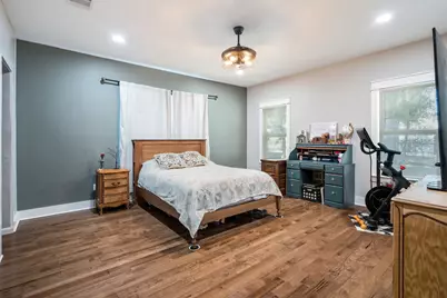 719 N Barnett Avenue, Dallas, TX 75211 - Photo 13