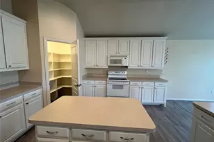 104 Cinnamon Ct, Weatherford, TX 76088 - Photo 11