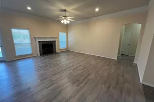 104 Cinnamon Ct, Weatherford, TX 76088 - Photo 5