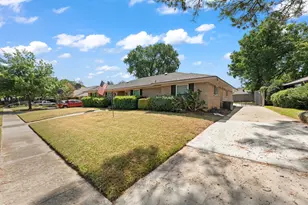 1807 Holm Oak St, Arlington, TX 76012 - Photo 3
