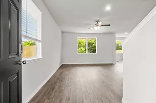 10641 Stag Ln, Fort Worth, TX 76036 - Photo 3