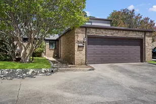 2781 Fairway Park St, Grand Prairie, TX 75050 - Photo 3