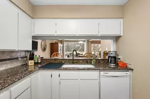 2781 Fairway Park St, Grand Prairie, TX 75050 - Photo 11