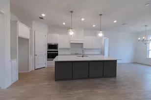 2489 Timber Hills Dr, Burleson, TX 76028 - Photo 5