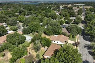 2012 Mountainview Dr, Waco, TX 76710 - Photo 33