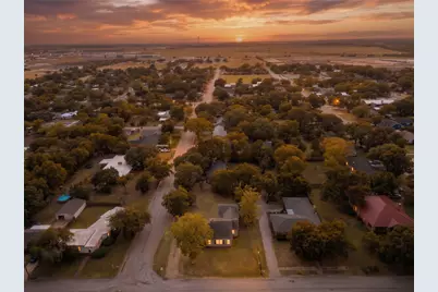 805 S Tyler Street, McGregor, TX 76657 - Photo 37