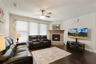 7304 Elm Grove Ln, Little Elm, TX 76227 - Photo 5