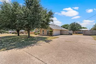 643 Woodard Ln, Bruceville Eddy, TX 76630 - Photo 3