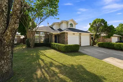 610 Lemons Street, Cedar Hill, TX 75104 - Photo 1