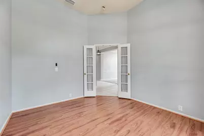 828 Abbots Lane, Denton, TX 76205 - Photo 5