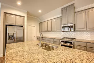 820 10th St, Argyle, TX 76226 - Photo 33