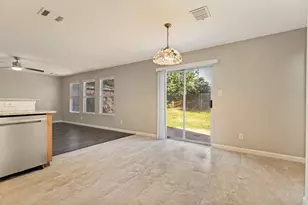 1004 Triple Crown Dr, Fort Worth, TX 76179 - Photo 13