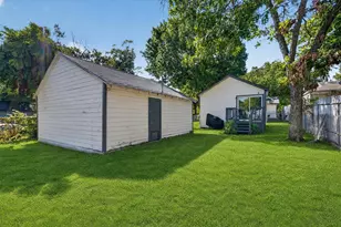 2739 Kingston St, Dallas, TX 75211 - Photo 23