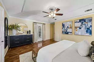 9918 Chimney Hill Ln, Dallas, TX 75243 - Photo 19
