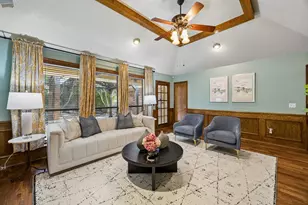 9918 Chimney Hill Ln, Dallas, TX 75243 - Photo 17
