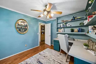 9918 Chimney Hill Ln, Dallas, TX 75243 - Photo 23