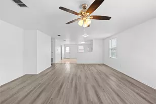 8421 Cotton Valley Ln, Arlington, TX 76002 - Photo 9