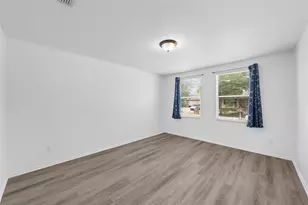8421 Cotton Valley Ln, Arlington, TX 76002 - Photo 15