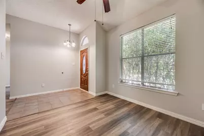 8806 Oakwood Lane, Frisco, TX 75035 - Photo 7