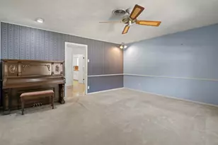 10636 Chesterton Dr, Dallas, TX 75238 - Photo 5