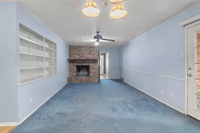 10636 Chesterton Drive, Dallas, TX 75238 - Photo 9