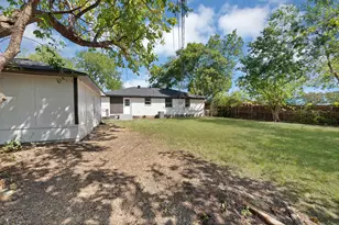 112 Laurel St, Lancaster, TX 75134 - Photo 35