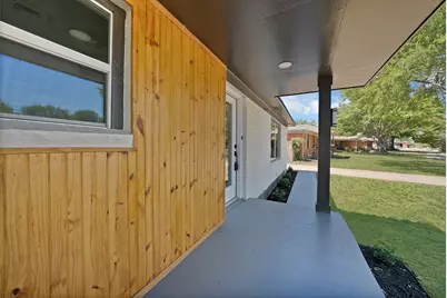 112 Laurel Street, Lancaster, TX 75134 - Photo 3
