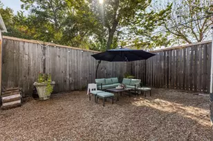 609 N Fulton St, Dallas, TX 75214 - Photo 21