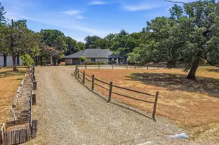 658 River Oaks Ln, Denison, TX 75021 - Photo 7
