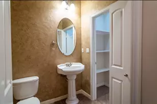 117 Corinna Ct, Hurst, TX 76053 - Photo 17