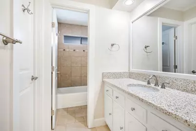 10115 Laingtree Drive, Dallas, TX 75243 - Photo 19