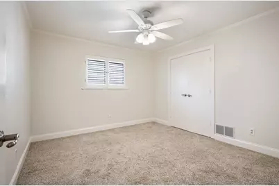 10115 Laingtree Drive, Dallas, TX 75243 - Photo 21