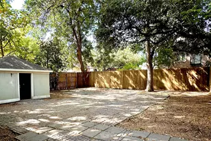 5027 Stoneleigh Ave, Dallas, TX 75235 - Photo 15