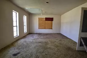 308 E Patterson St, Eastland, TX 76448 - Photo 9