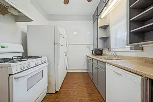 904 W Hickory St, Denton, TX 76201 - Photo 5