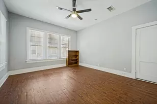 904 W Hickory St, Denton, TX 76201 - Photo 9