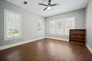 904 W Hickory St, Denton, TX 76201 - Photo 11