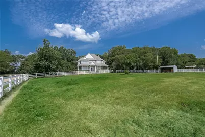 2600 Rosebud Lane, Richland Hills, TX 76118 - Photo 3
