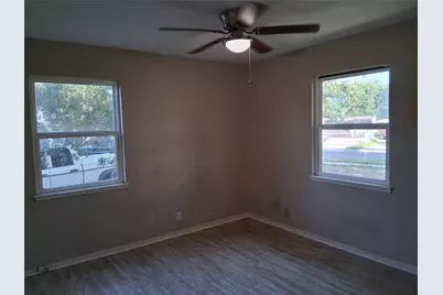 2133 Glenfield Avenue, Dallas, TX 75224 - Photo 11