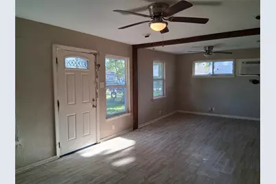 2133 Glenfield Avenue, Dallas, TX 75224 - Photo 17