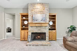 108 Cedar Ranch Dr, Weatherford, TX 76087 - Photo 9