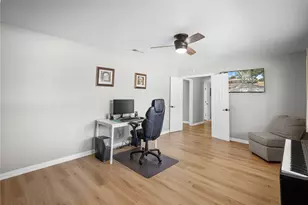 213 Wilshire Dr, Euless, TX 76040 - Photo 11