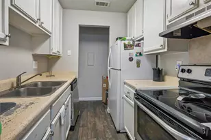 4502 Gaston Ave, Dallas, TX 75246 - Photo 5