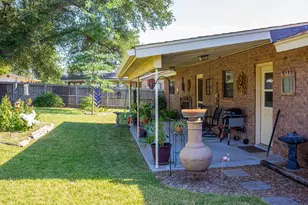 1021 Ave B, Fredericksburg, TX 78624 - Photo 37