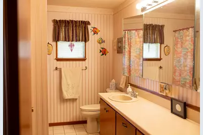 1021 Avenue B, Fredericksburg, TX 78624 - Photo 21