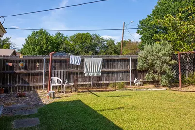 1021 Avenue B, Fredericksburg, TX 78624 - Photo 35